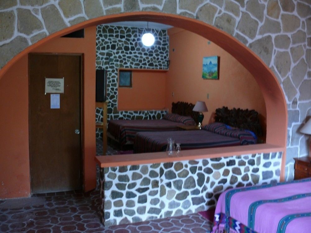 Hotel Playa Linda Panajachel Exterior photo